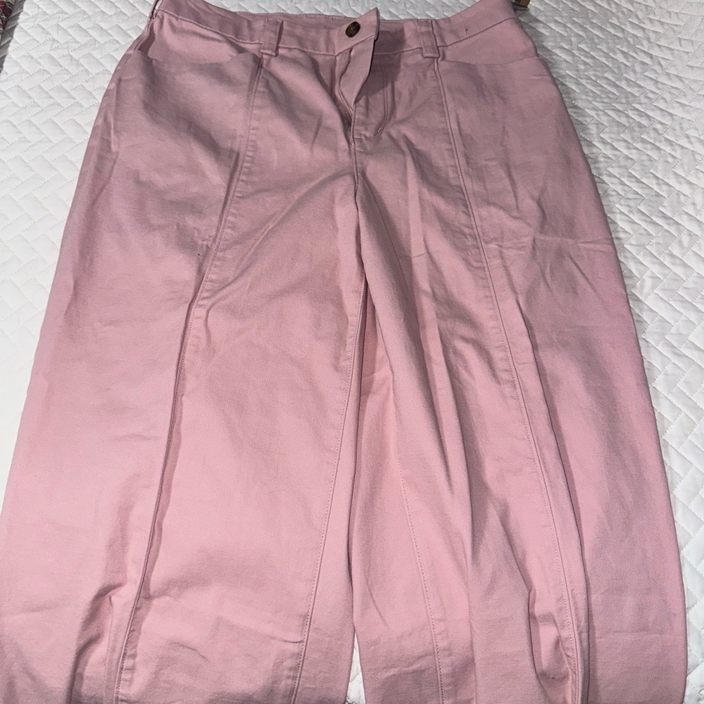 Duluth Pink Capris
